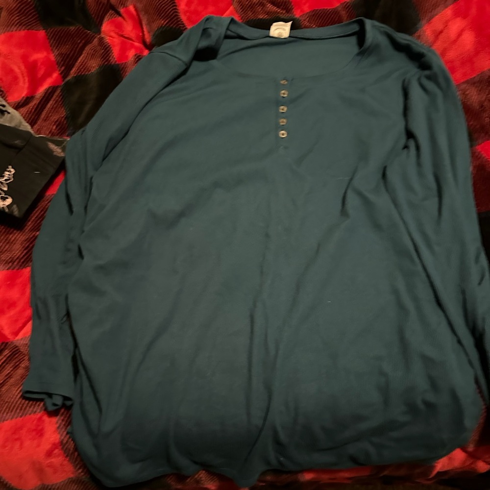 Xxl maternity long sleeve shirt
